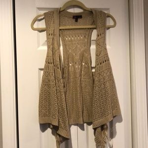 Tan Knit Vest Size L